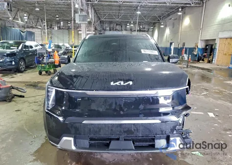 2025 Kia Ev9 Wind z USA, uszkodzony, nr VIN 5XYAFFS53SG003678